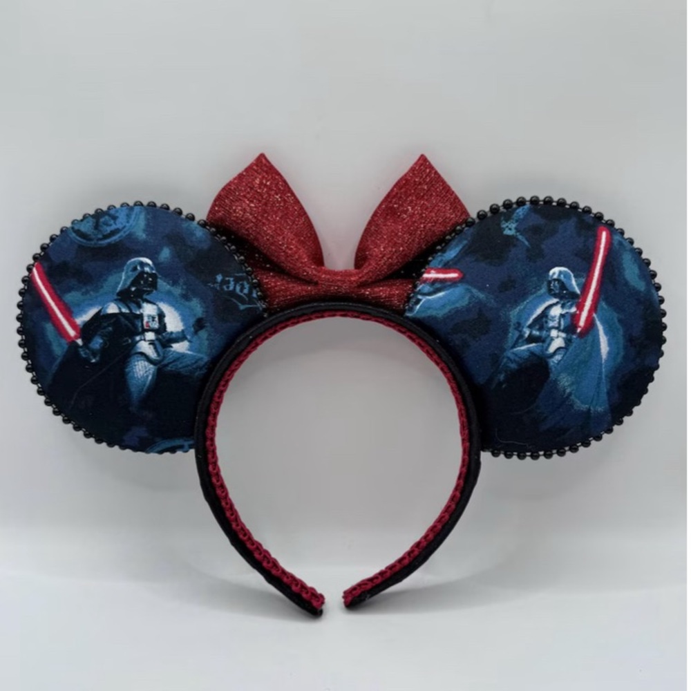 Disney / Star Wars handcrafted Darth Vader Minnie Ears - Picture 3 of 3